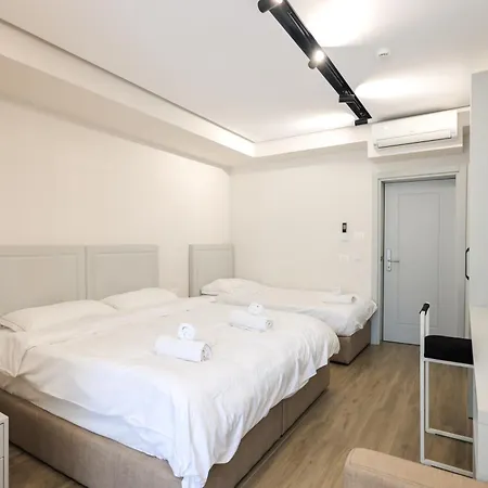 Beach Guesthouse 3*