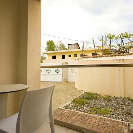 招待所 Beach Guesthouse 3*