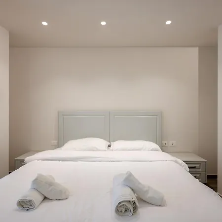 Beach Guesthouse 招待所 Durrës